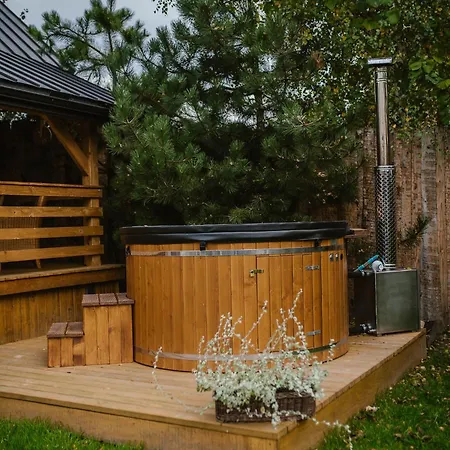We Wsi, Pieniny, Jezioro Czorsztynskie Holiday home *